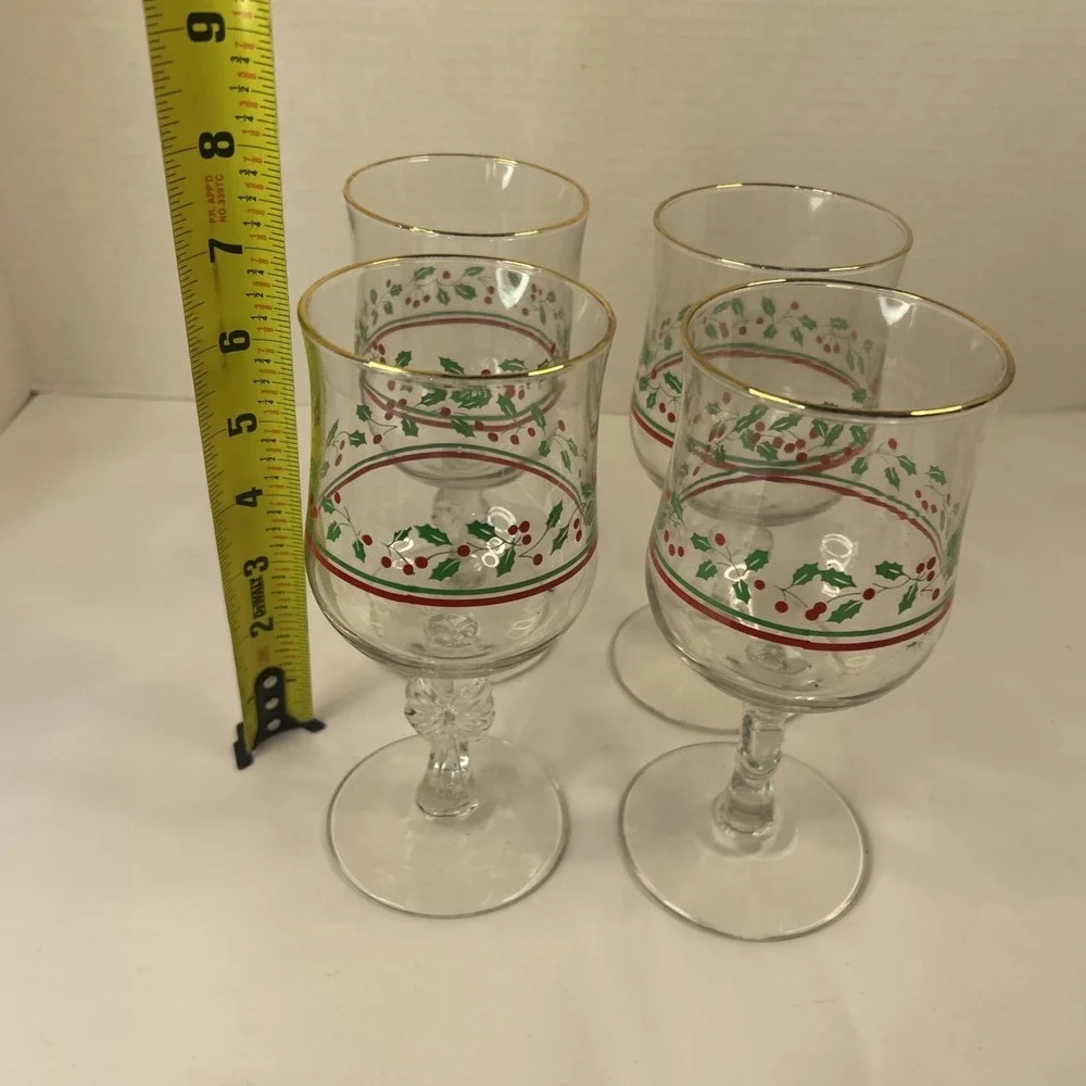 Libbey Arby's 1985 Holly & Berry Christmas Wine Glasses Gold Rim Read